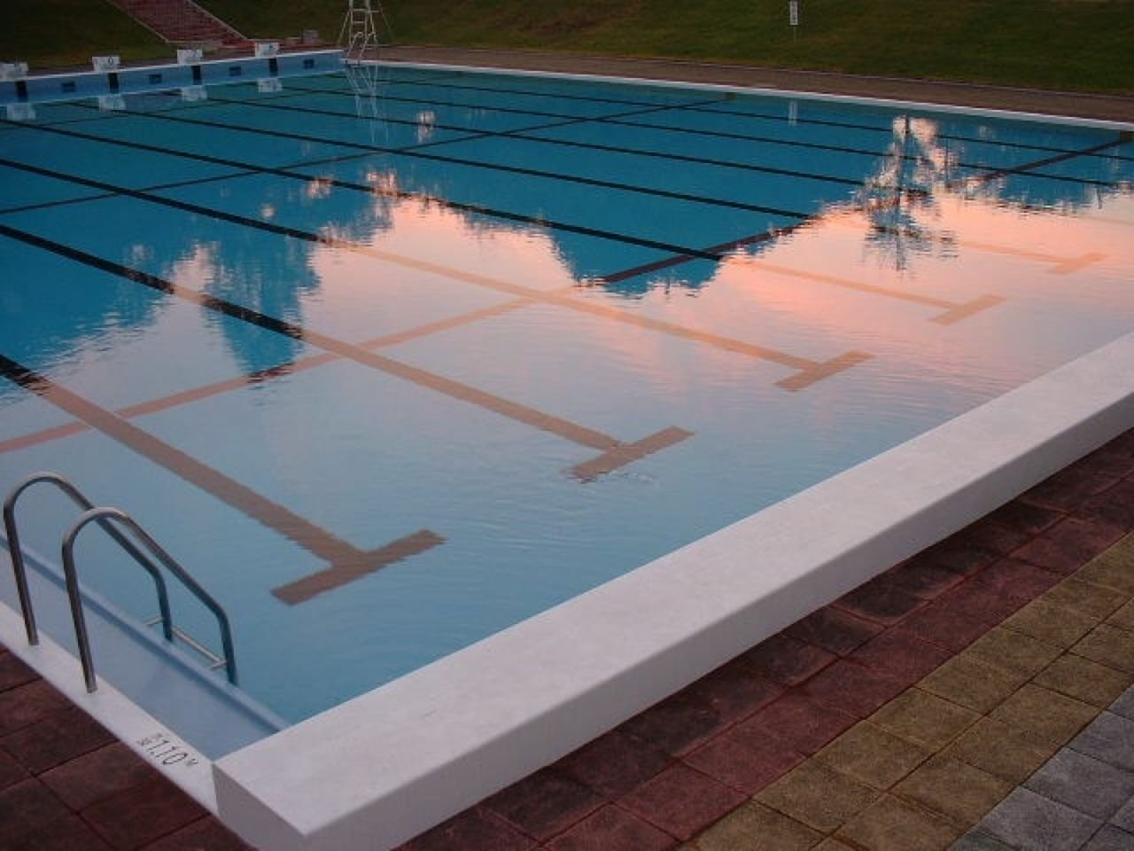 Swimming Pool Plaster Services